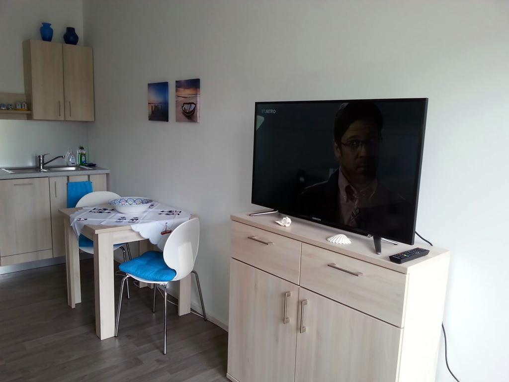 Ferienwohnungen Vallentin Gbr Schaprode Buitenkant foto